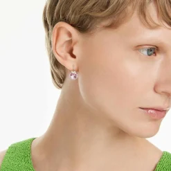 Bella V drop earrings