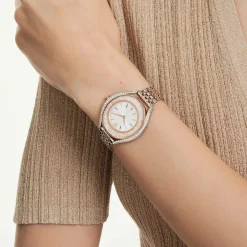 Crystalline aura watch
