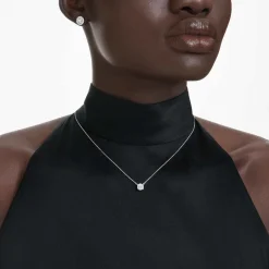 Eternity solitaire pendant