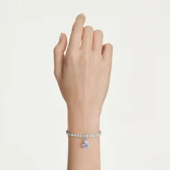 Idyllia charm