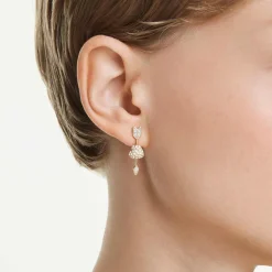 Idyllia drop earrings
