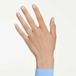 Idyllia motif ring