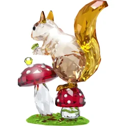Idyllia Squirrel and Mushrooms