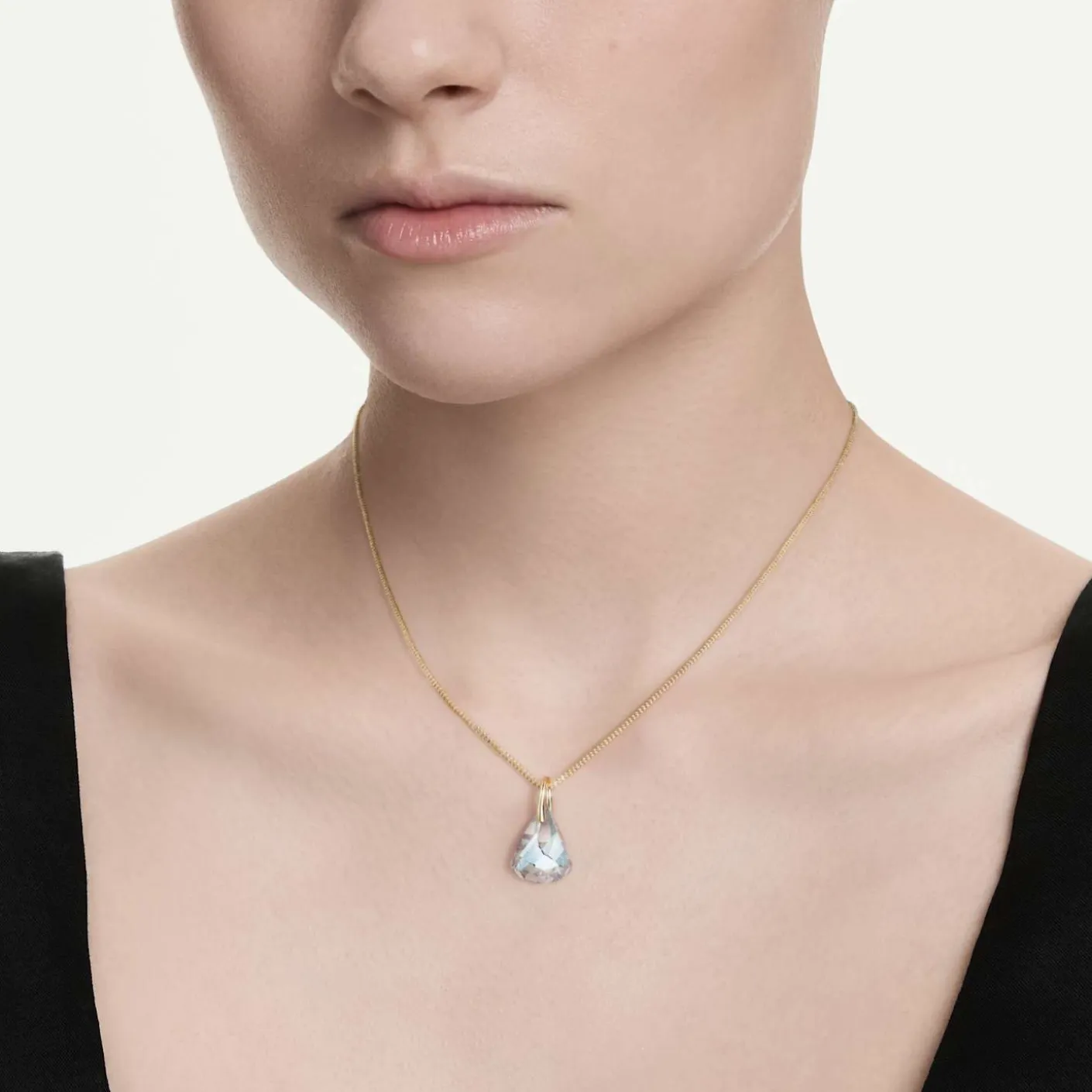 Lunar pendant