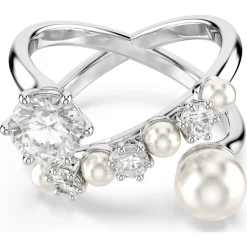 Matrix cocktail ring