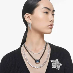 Matrix hoop earrings
