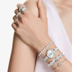 Matrix pearl bangle watch