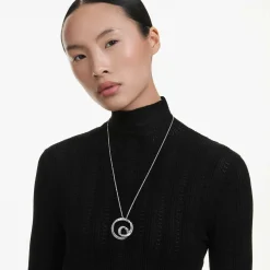 Matrix pendant