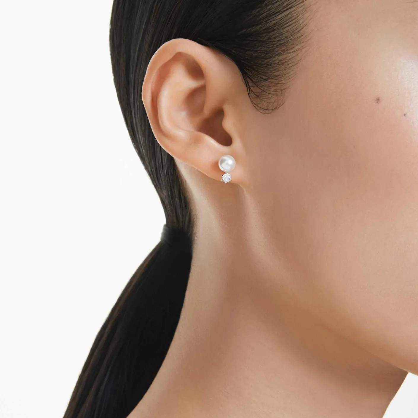 Matrix stud earrings