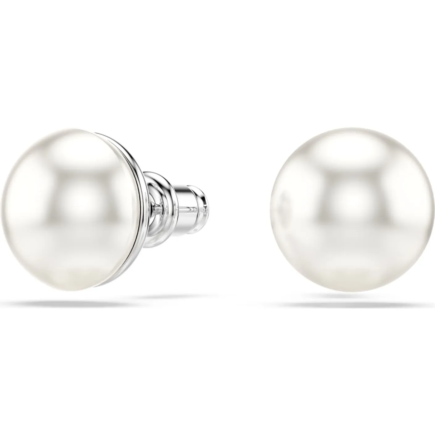 Matrix stud earrings