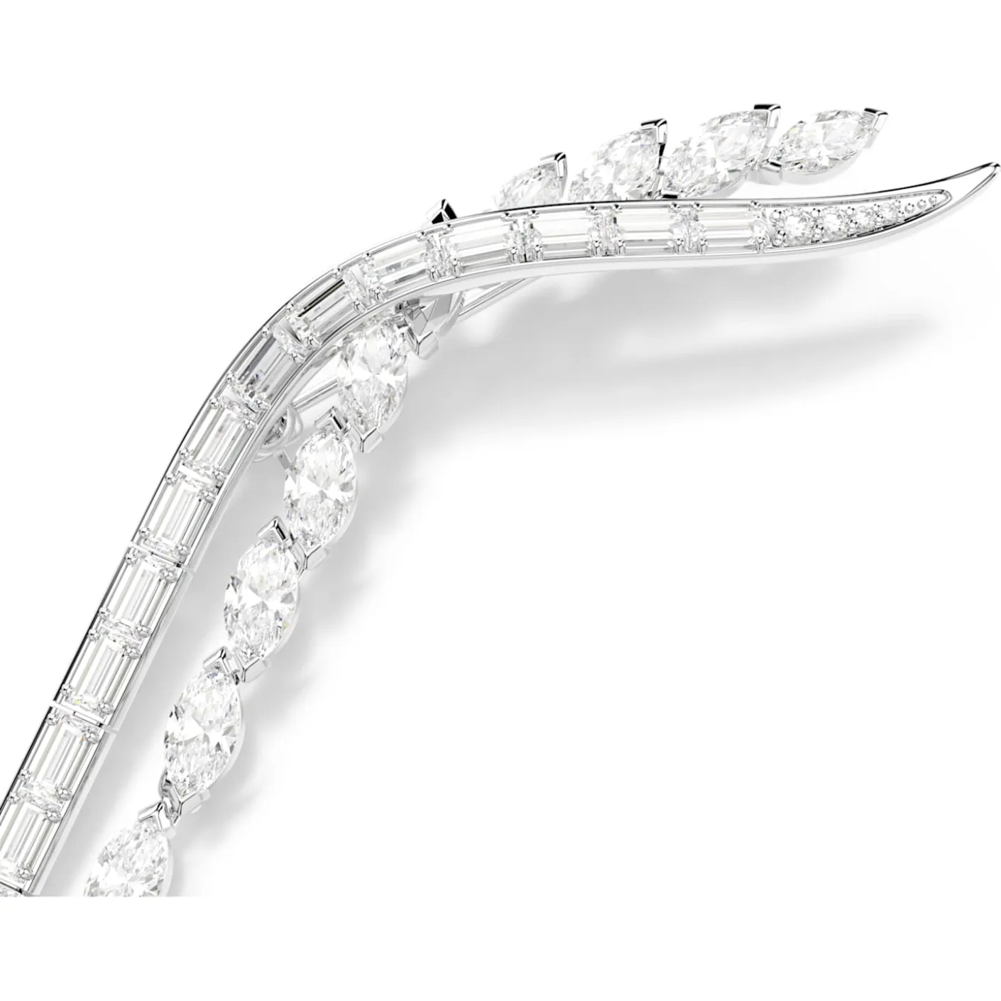 Mesmera brooch