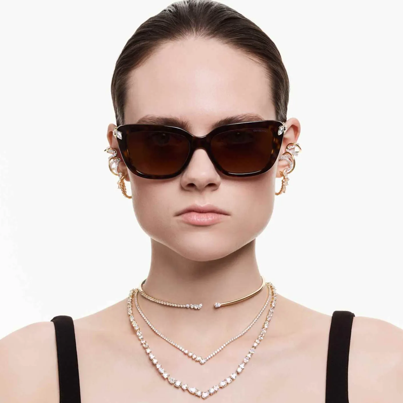 Mesmera choker