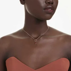 Mesmera pendant