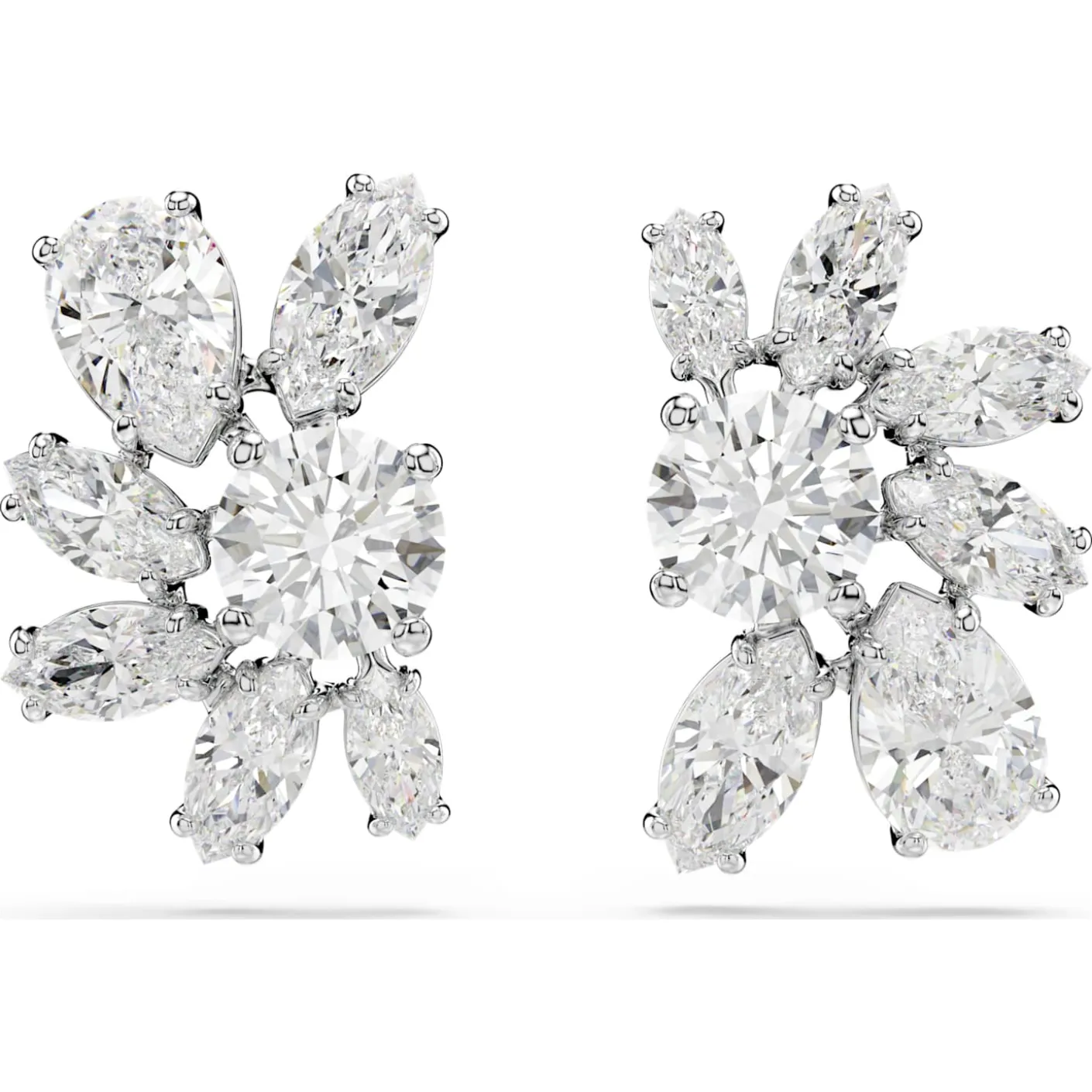 Mesmera stud earrings