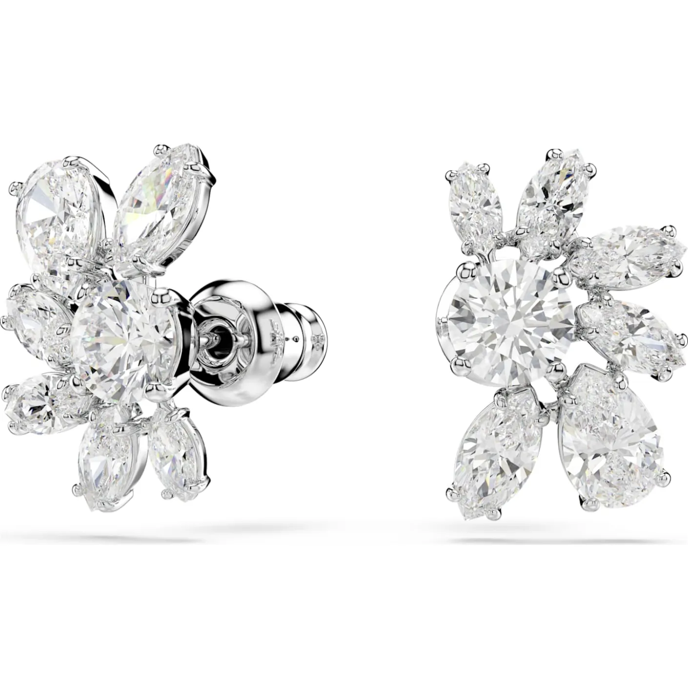 Mesmera stud earrings