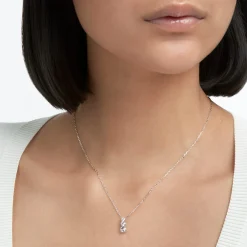 Stilla Attract pendant